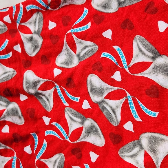 L Hershey's Kissess Men's Lounge Pants - Picture 3 of 7